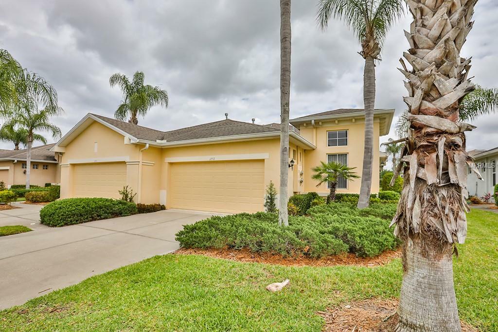 Property Photo:  1253 Lyndhurst Greens Drive  FL 33573 