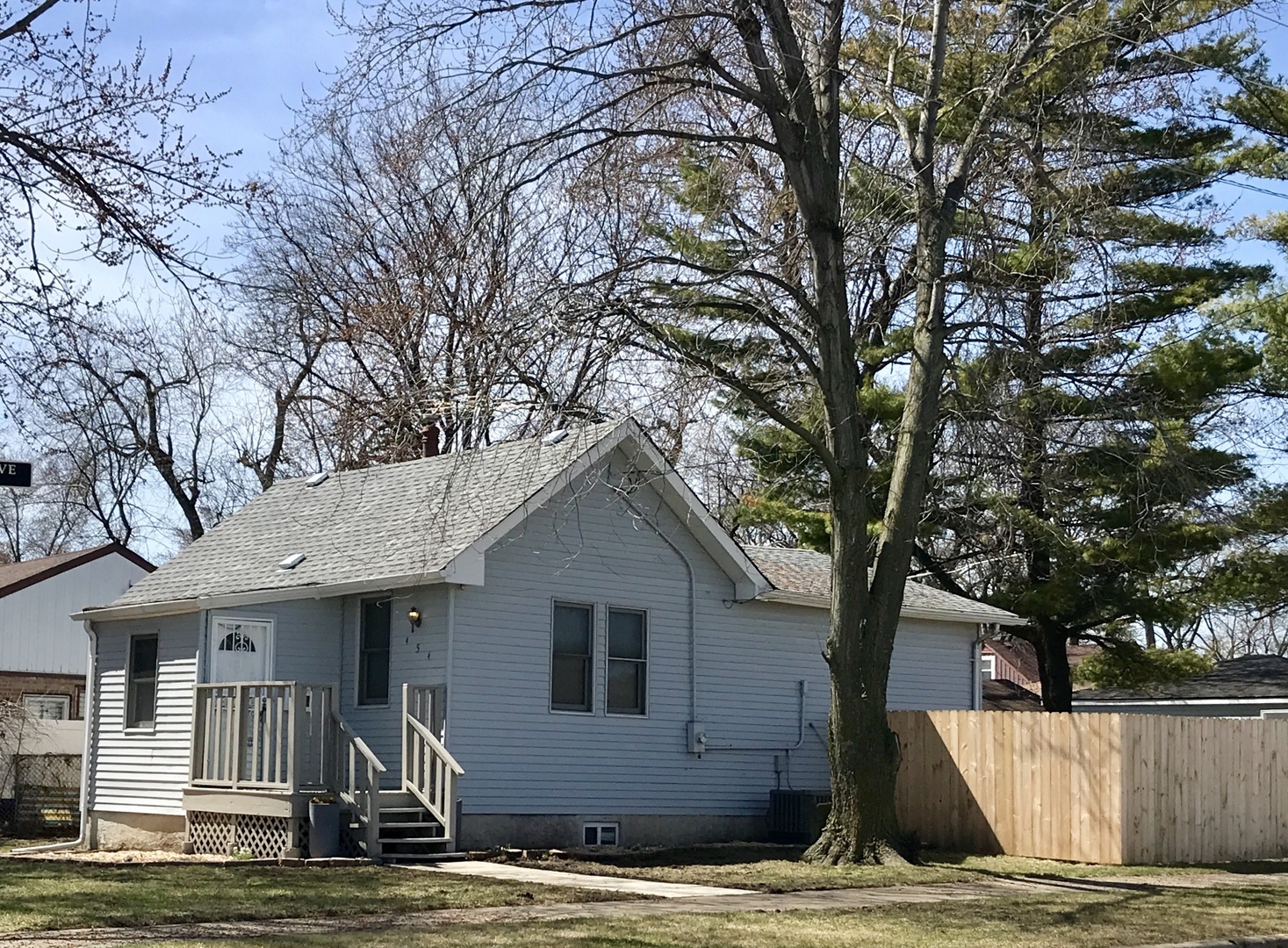 Property Photo: 454 Granville Avenue IL 60162
