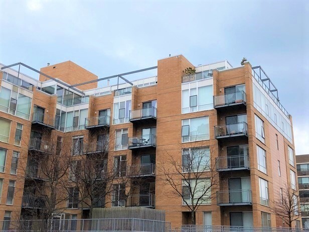 Property Photo:  1720 Oak Avenue 806  IL 60201 