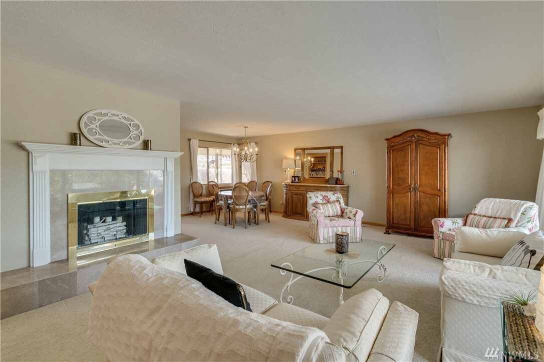 Property Photo: 712 E Birch St WA 98858