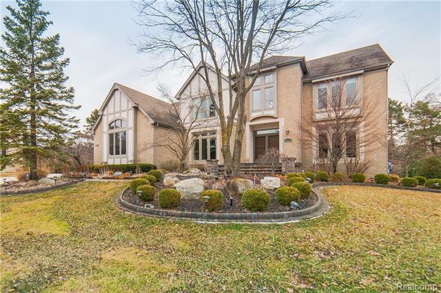 Property Photo:  4078 Ledgestone Drive  MI 48098 