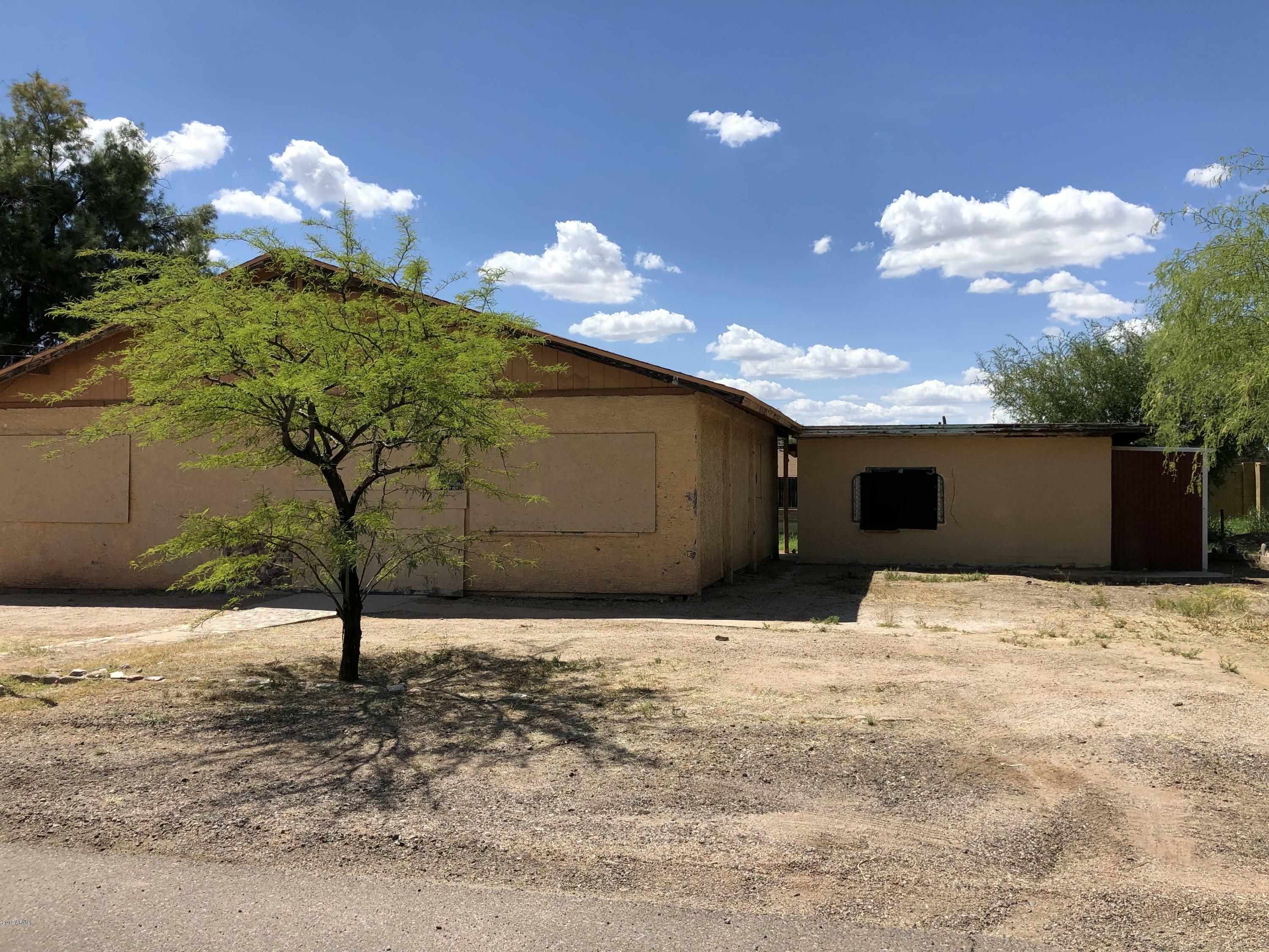 Property Photo:  324 S Ocotillo Drive  AZ 85120 