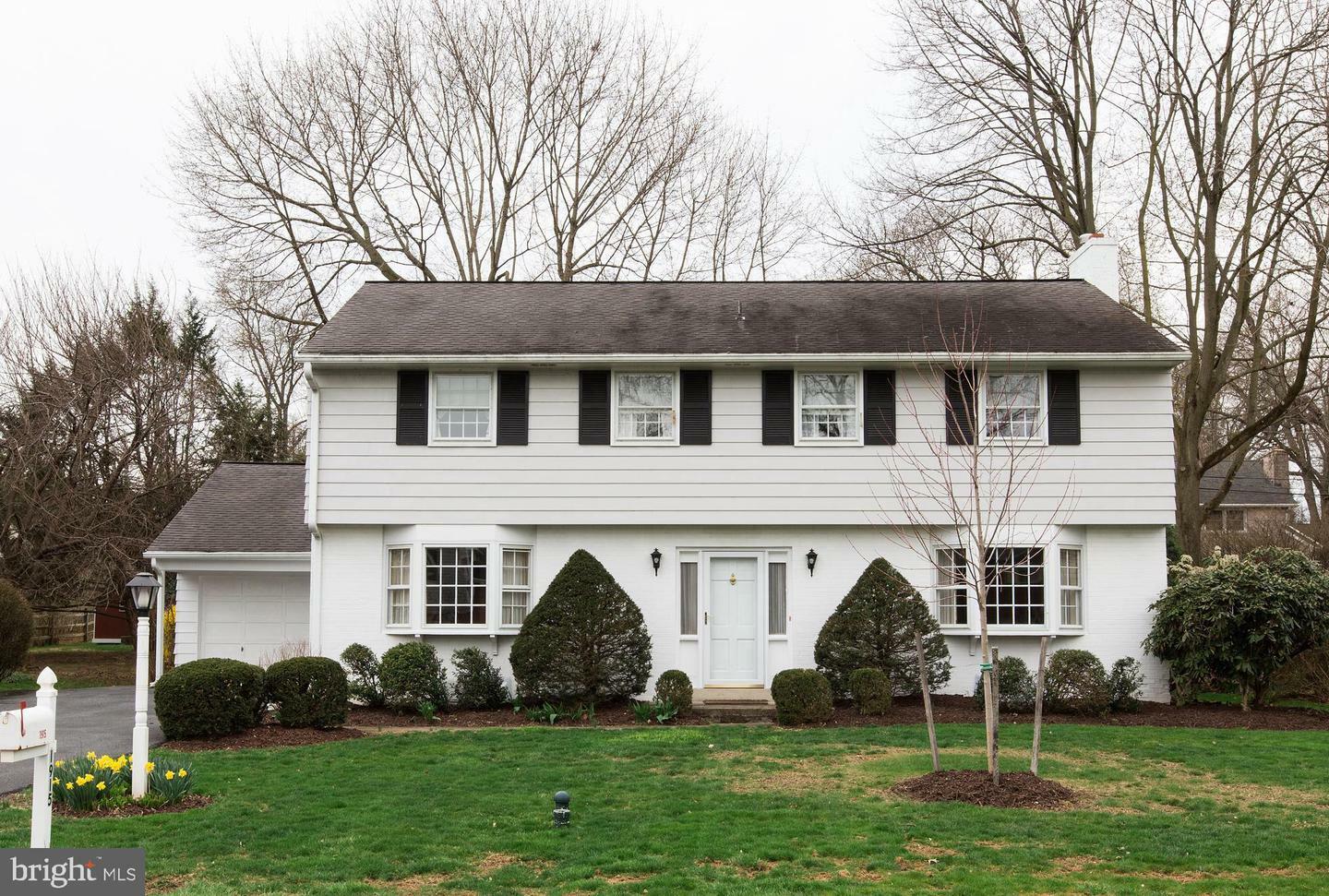 Property Photo:  1915 Northbrook Drive  PA 17601 