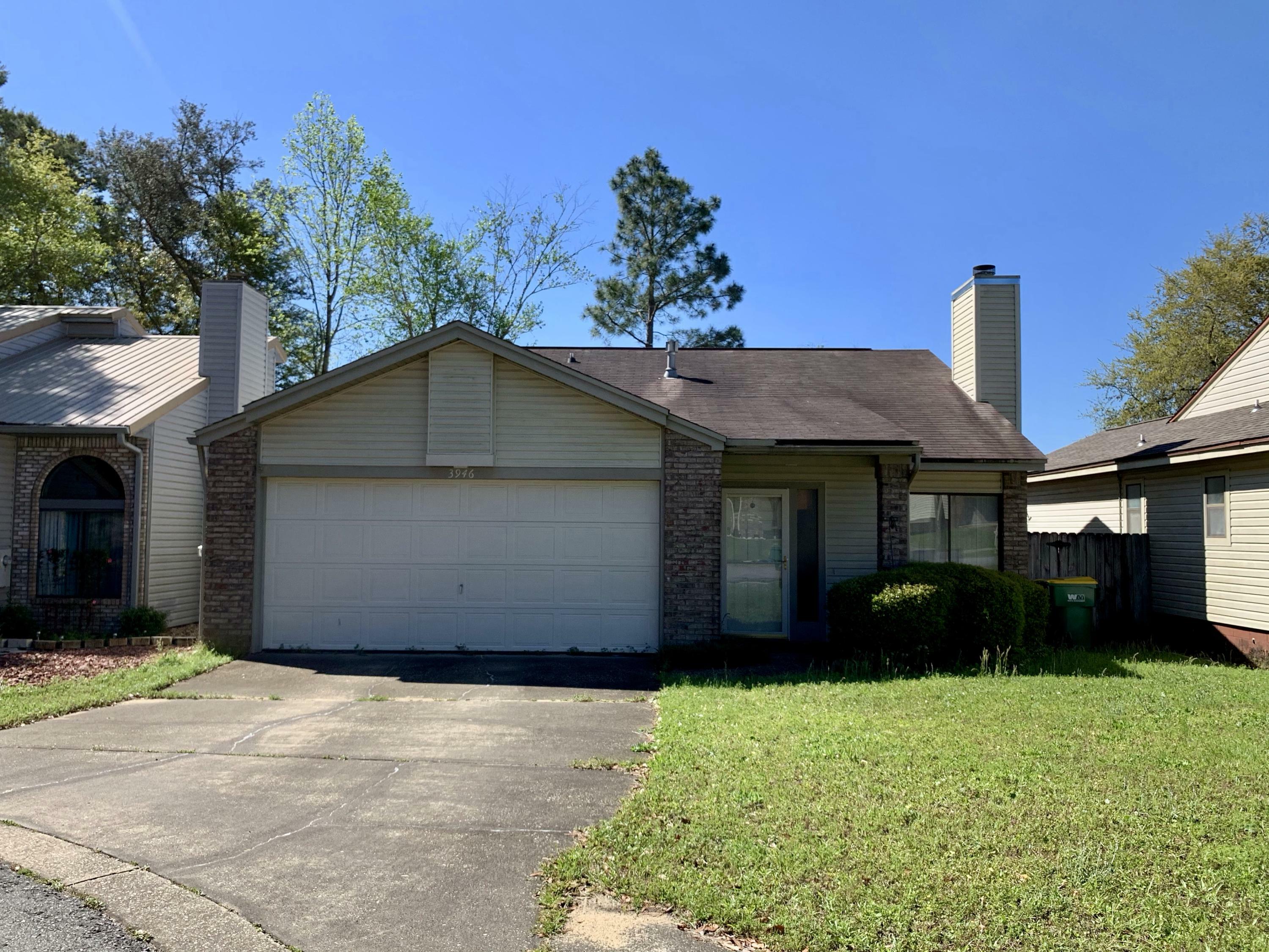 Property Photo:  3946 Balsam Drive  FL 32578 