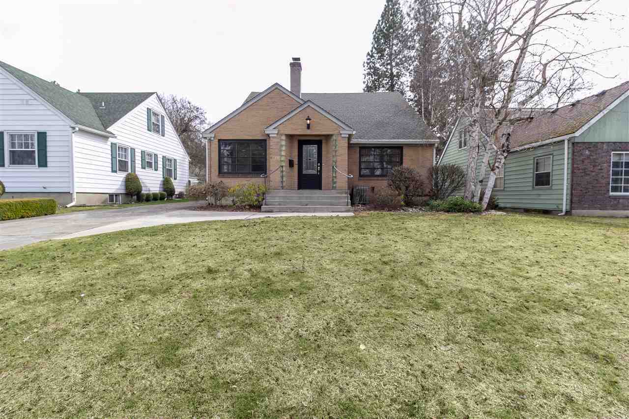 Property Photo:  823 W 29th Ave  WA 99203 