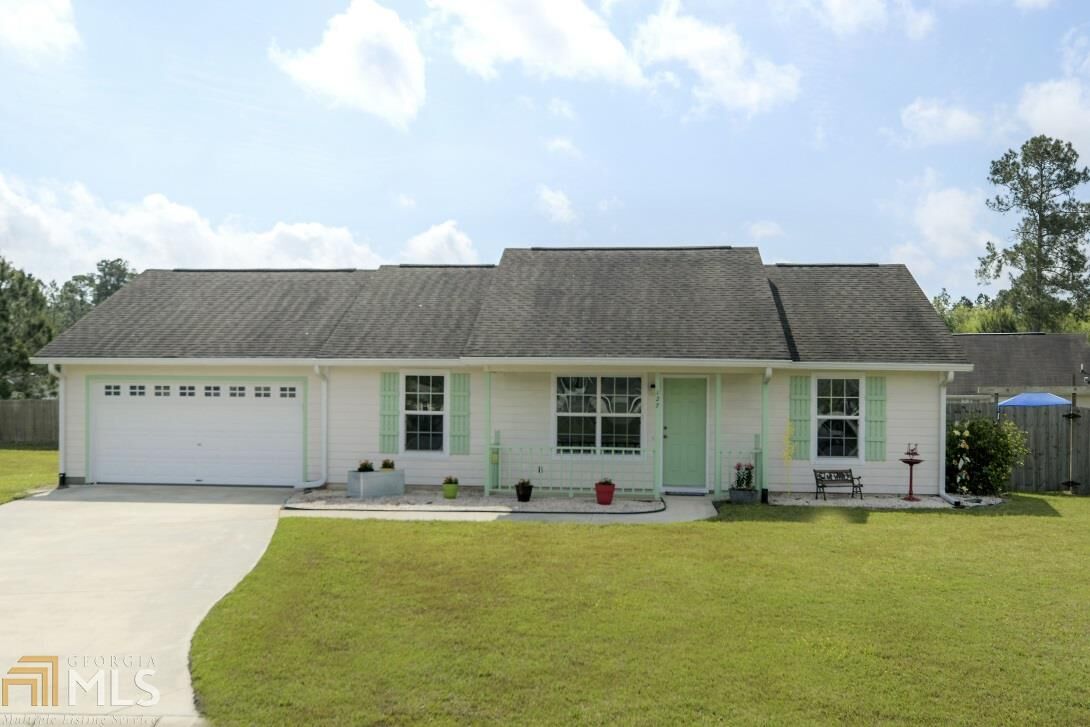 Property Photo:  127 Sugar Maple Way  GA 31548 