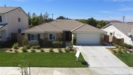 Property Photo:  3221 Bellwood  CA 92543 