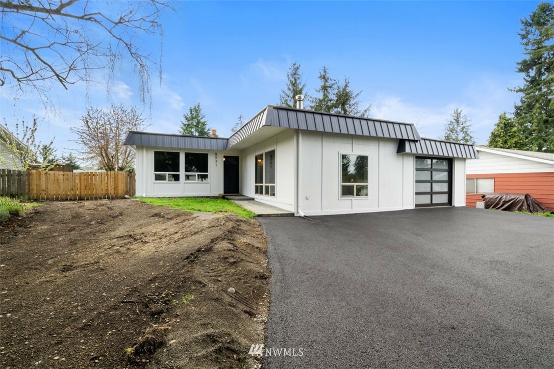 Property Photo:  8531 Quinault Dr  WA 98516 