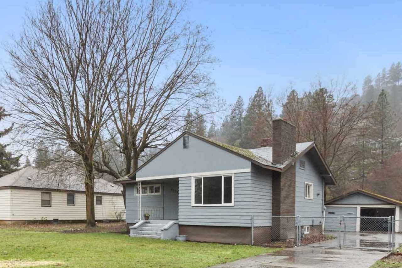 Property Photo: 9123 N Wall St WA 99218