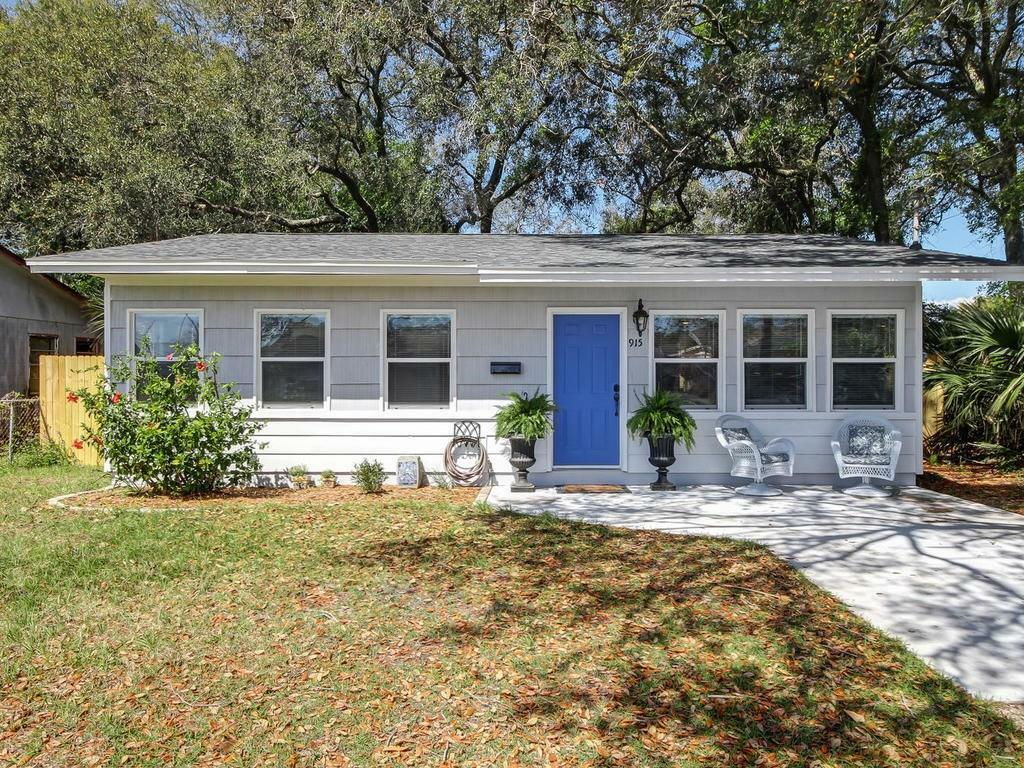 Property Photo:  915 10th Street  FL 32034 