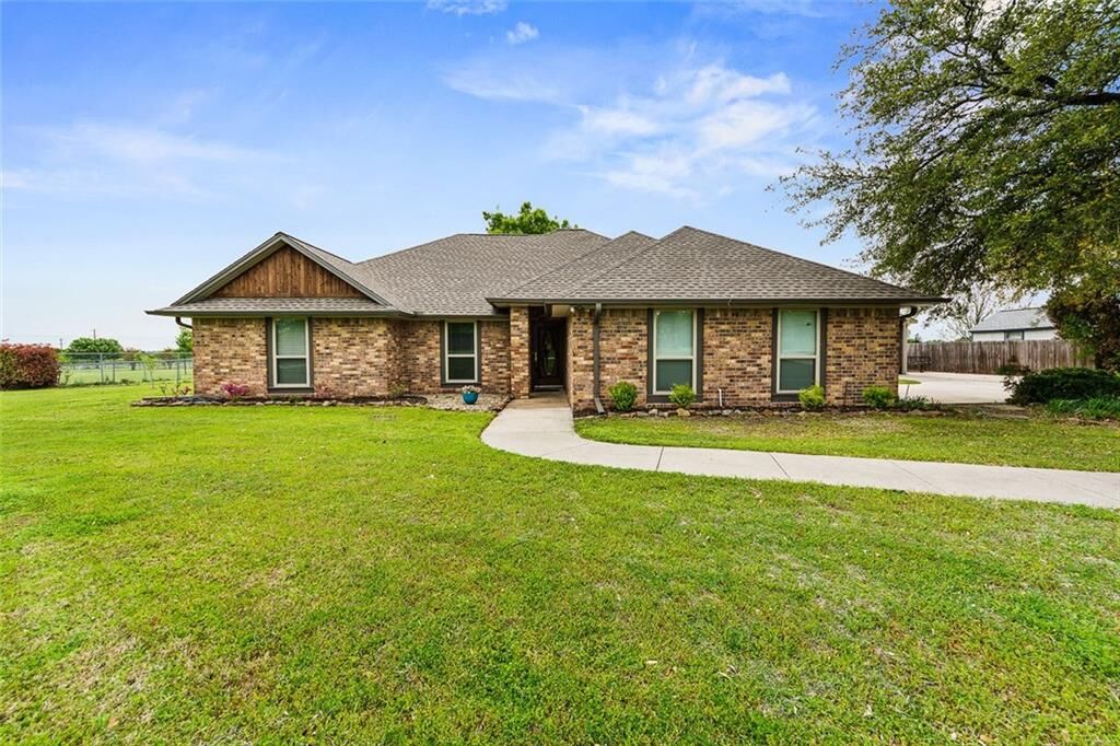 Property Photo: 4B Rhea Mills Circle TX 75078