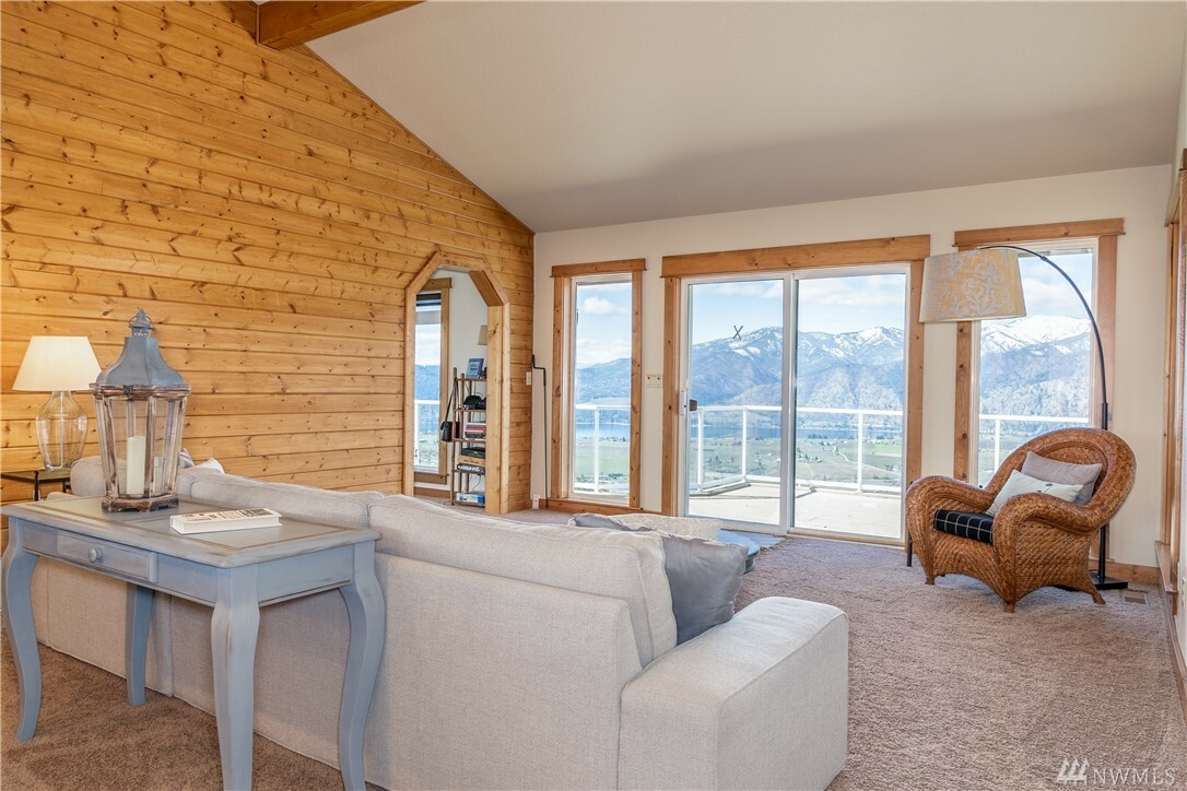 Property Photo: 915 Kinsey Rd WA 98831