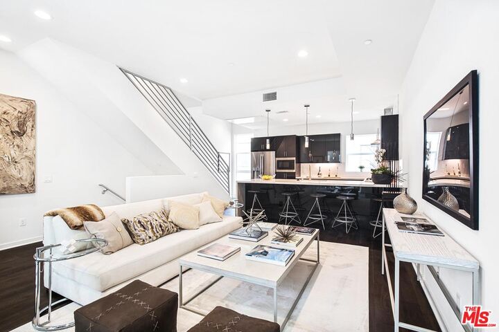 8406 W Blackburn Ave  Los Angeles CA 90048 photo