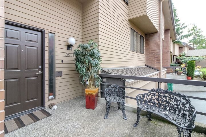 Property Photo:  10734 Glen Acres Dr S  WA 98168 