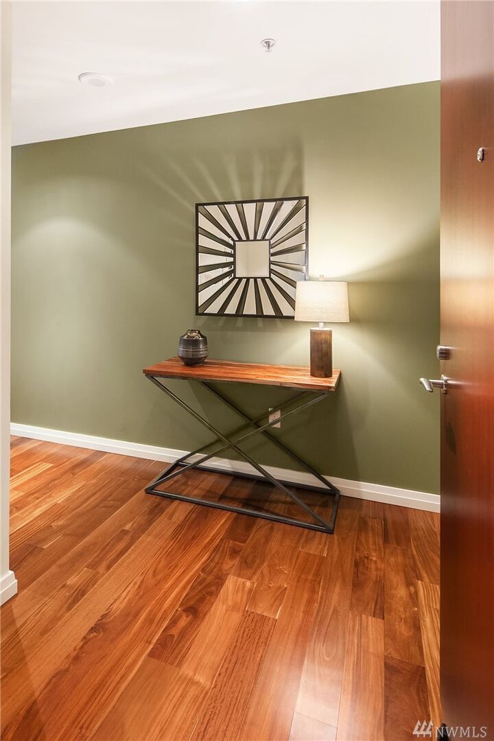 Property Photo: 10700 NE 4th St 1612 WA 98004