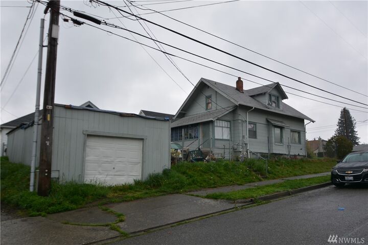 Property Photo: 7646 Yakima Ave WA 98408