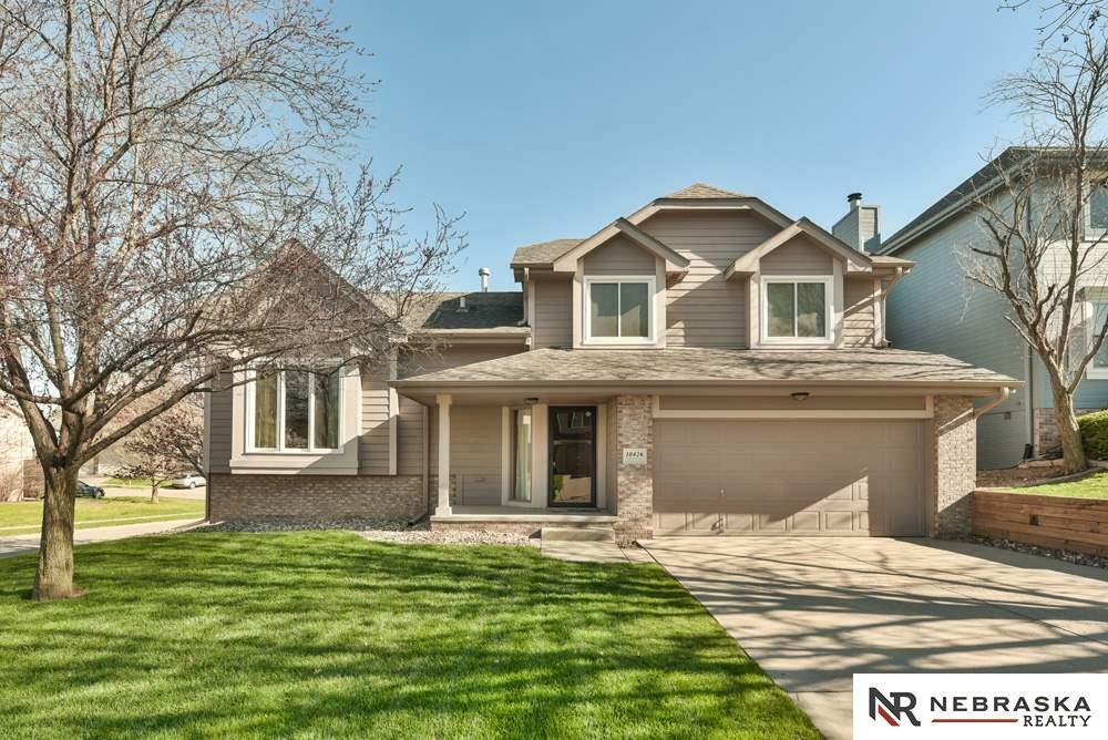 Property Photo:  10426 Newport  NE 68122 