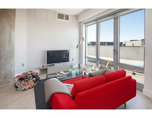 Property Photo:  9 Medford Street 207  MA 02143 