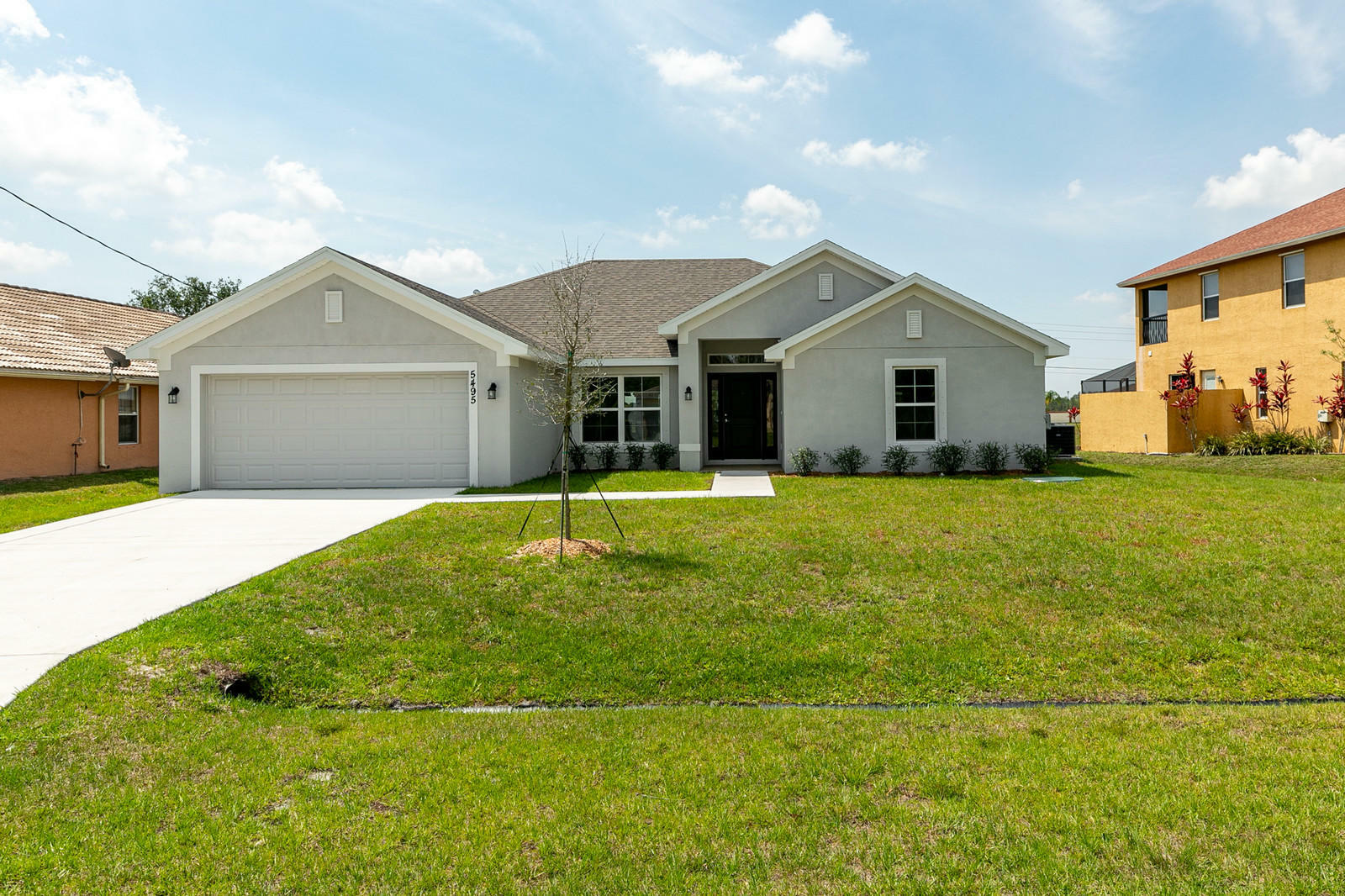 Property Photo:  5495 NW Dabney Court  FL 34986 