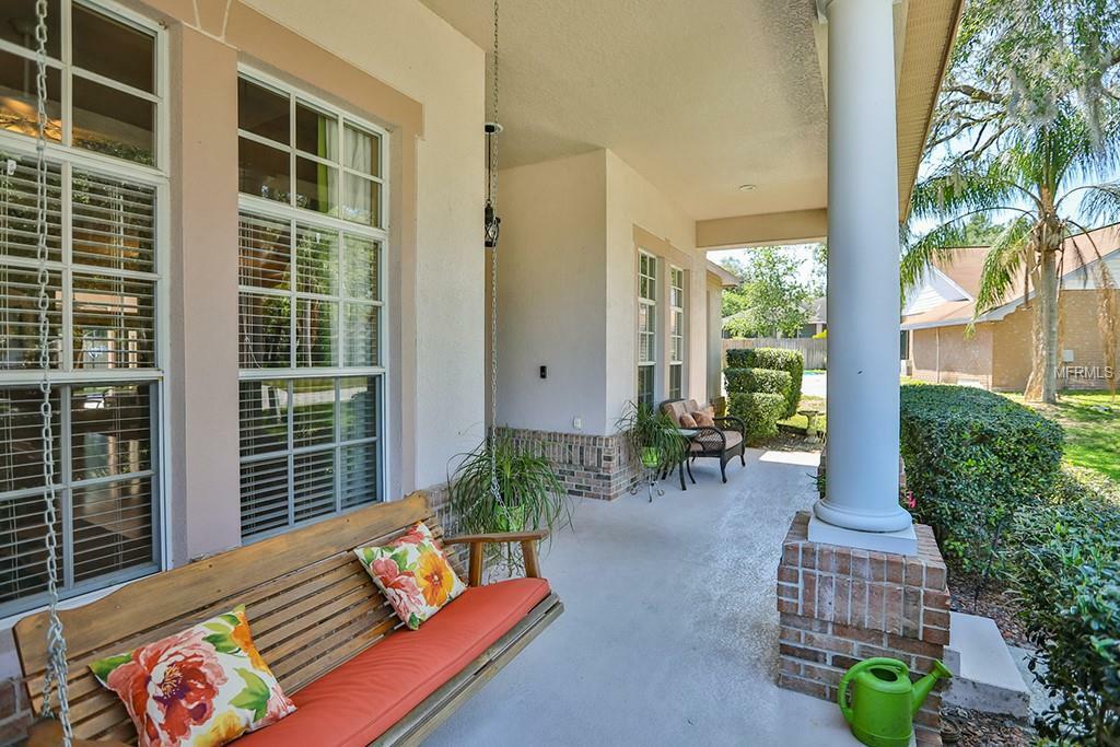 Property Photo:  515 Crowned Eagle Ct  FL 33594 