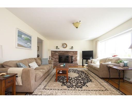 Property Photo: 1 Hearthside Ct 1 MA 02066