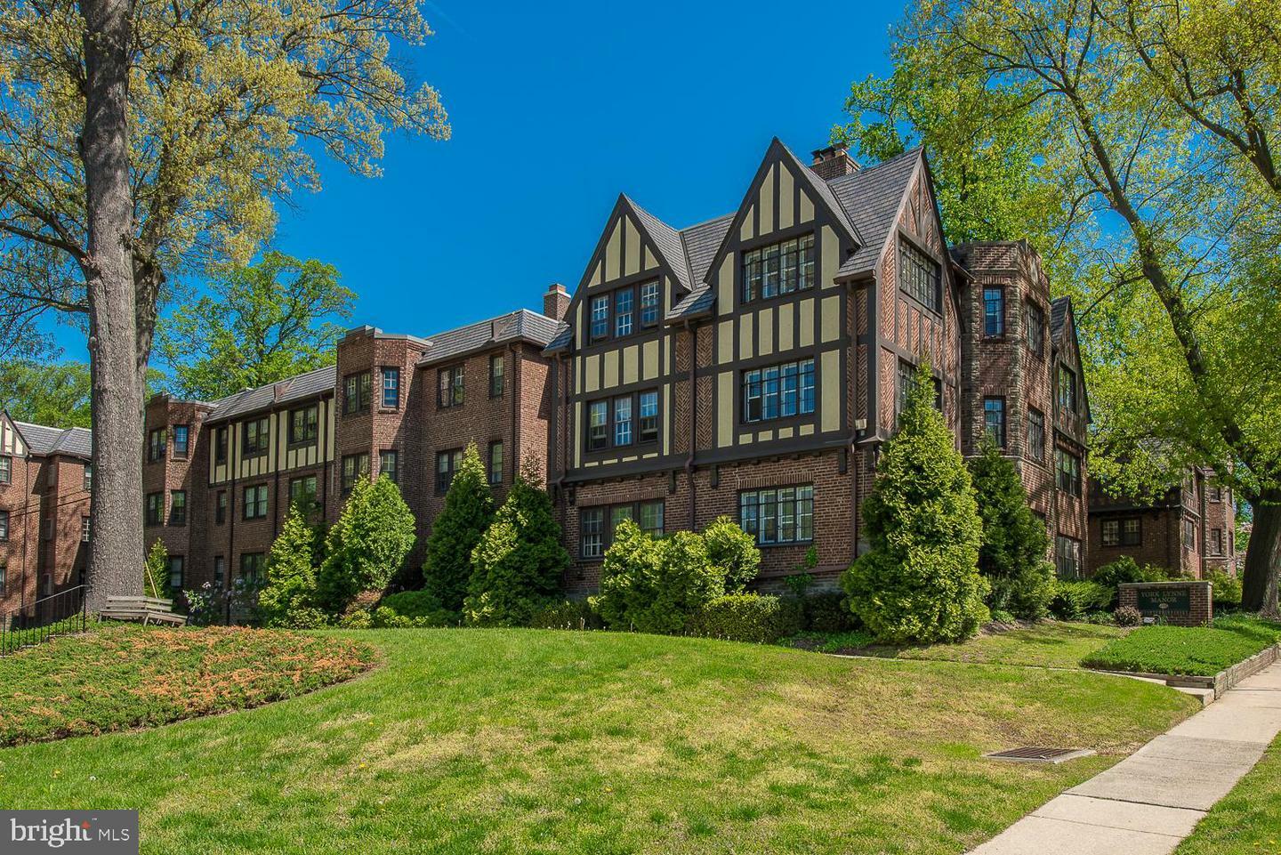 Property Photo: 415 City Avenue E2 PA 19066