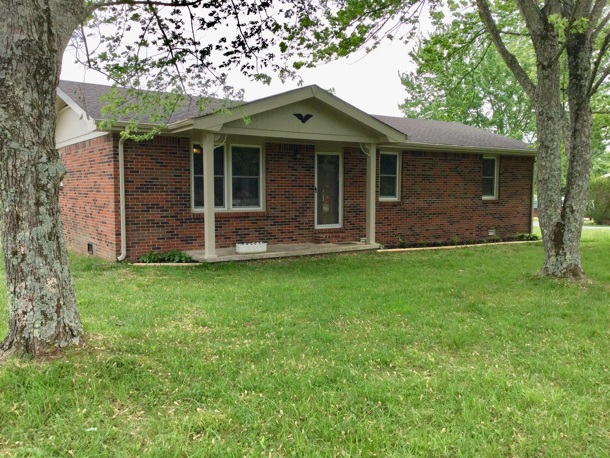 Property Photo:  652 Chitwood Dr  TN 37083 