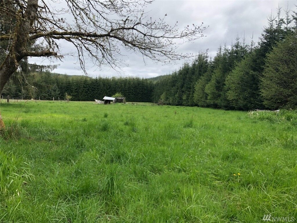 Property Photo: 2939 North River Rd WA 98537