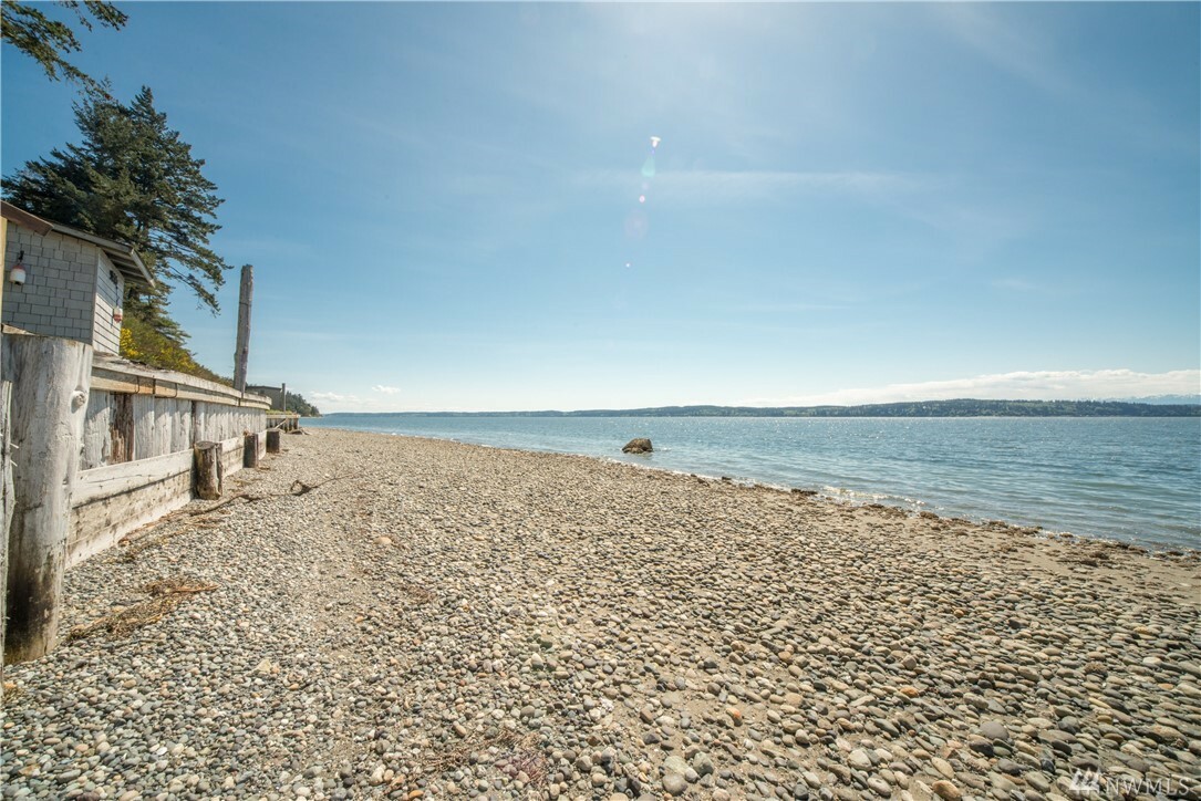 Property Photo: 552 Cougar Lane WA 98282