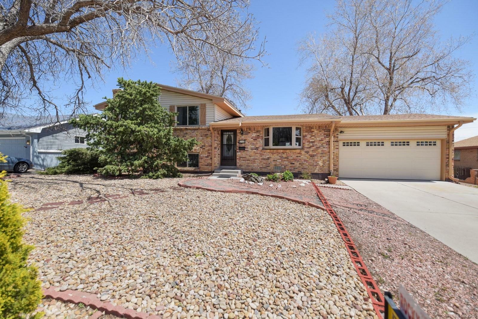 Property Photo:  638 S Alkire Street  CO 80228 