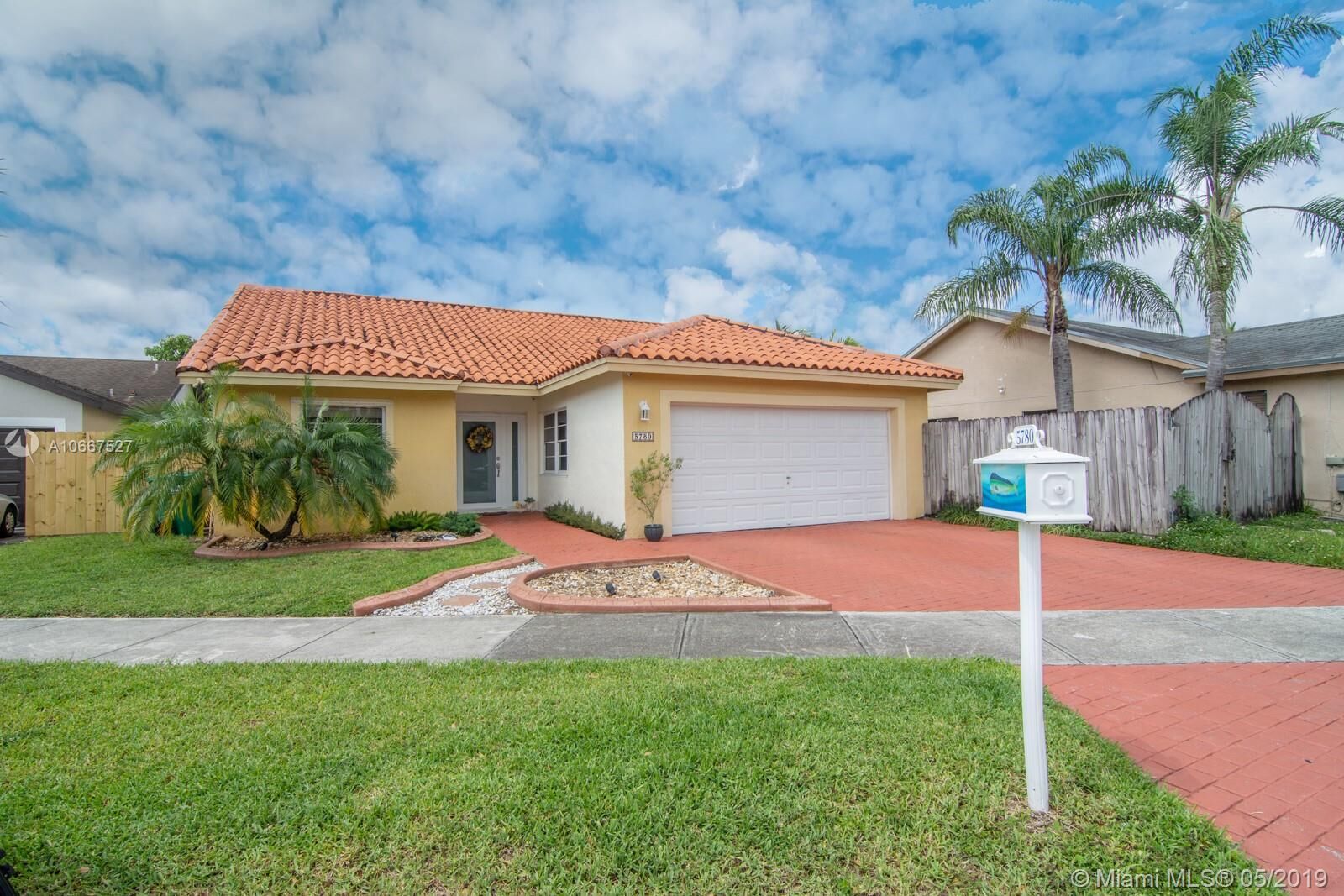 Property Photo: 5780 SW 153rd Ct FL 33193
