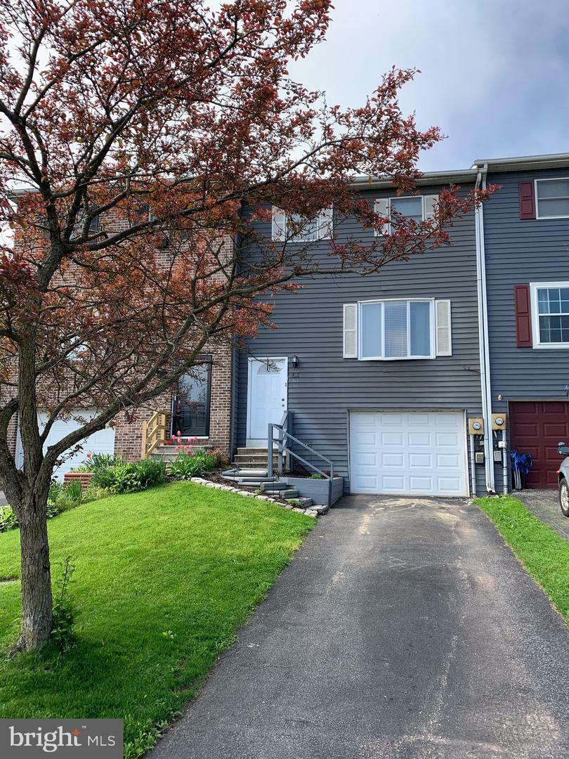 Property Photo:  63 N Conley Lane  PA 17319 