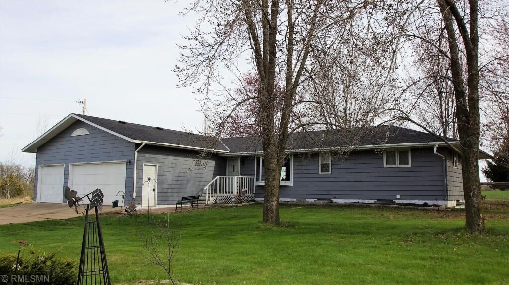 Property Photo:  9266 325th Avenue NE  MN 55032 