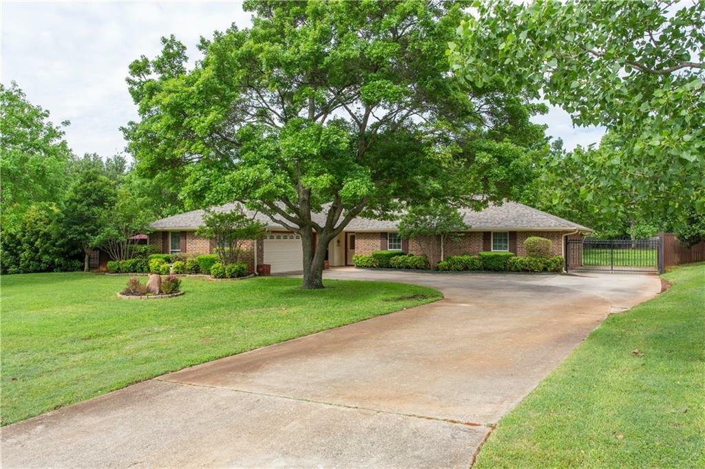 Property Photo:  245 Meadow Knoll Drive  TX 75077 