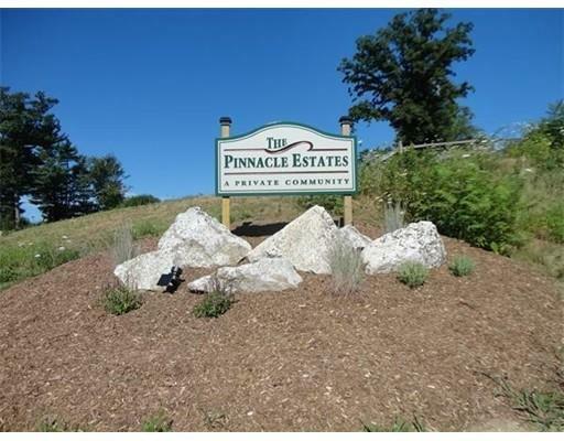Property Photo:  7 Overlook Ln  MA 01077 