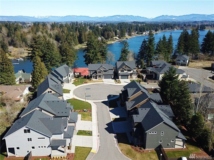 Property Photo:  26106 133rd Place SE  WA 98042 