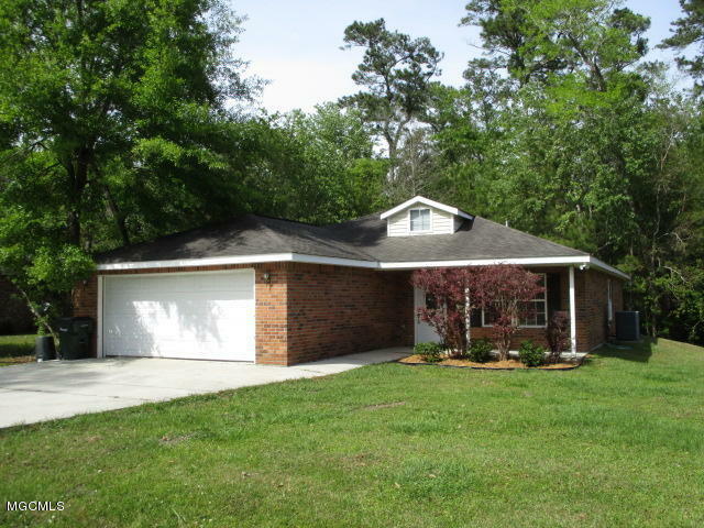 Property Photo:  73658 N Diamondhead Drive  MS 39525 