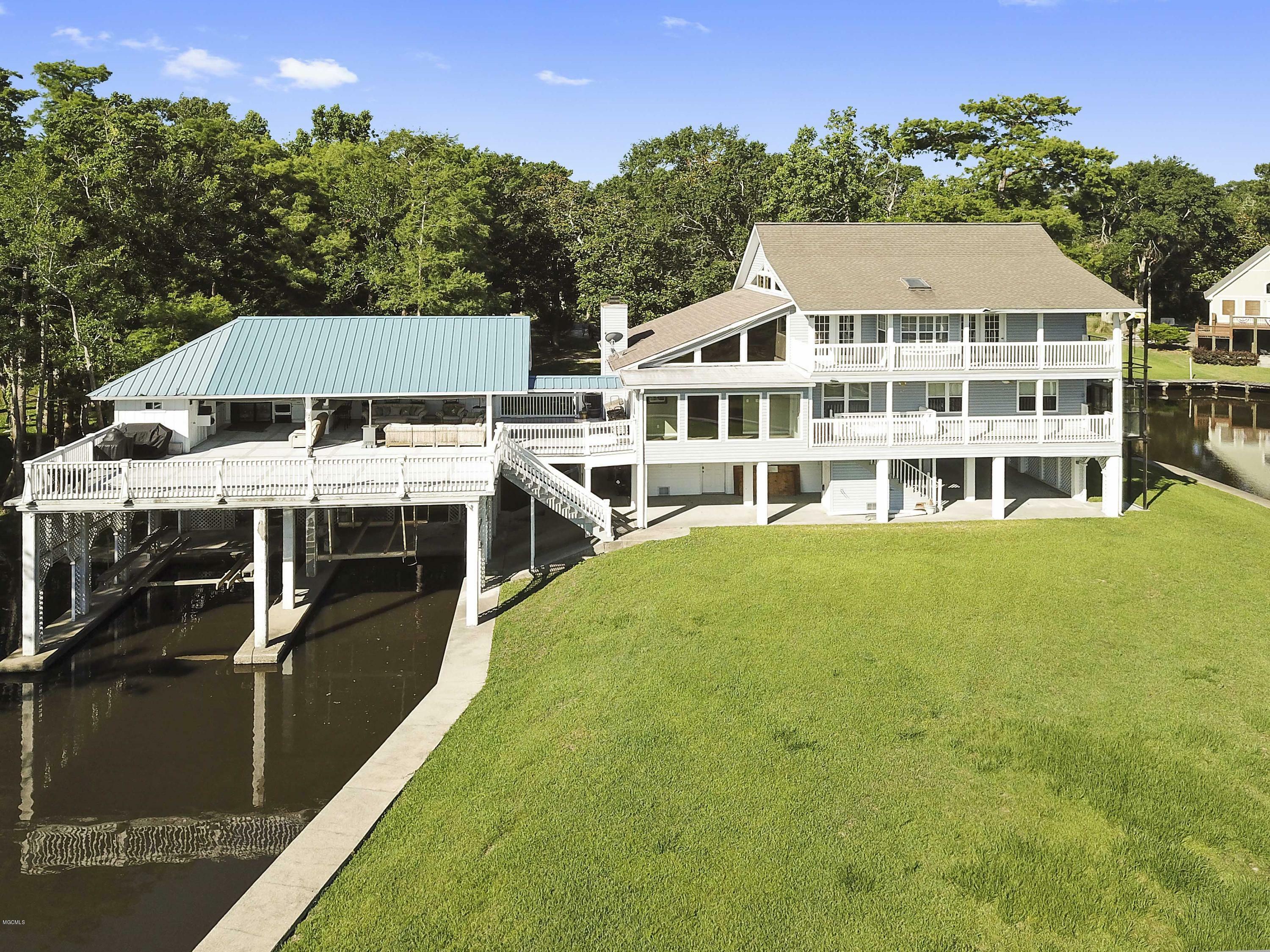 Property Photo:  3514 Wells Ferry Cove  MS 39532 