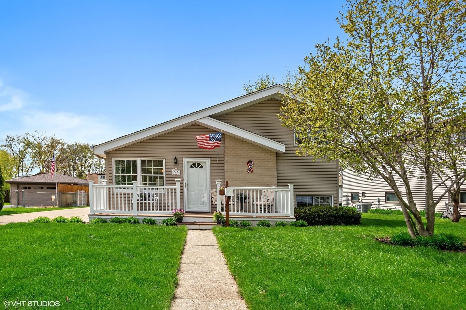 Property Photo:  340 North Mission Avenue  IL 60181 