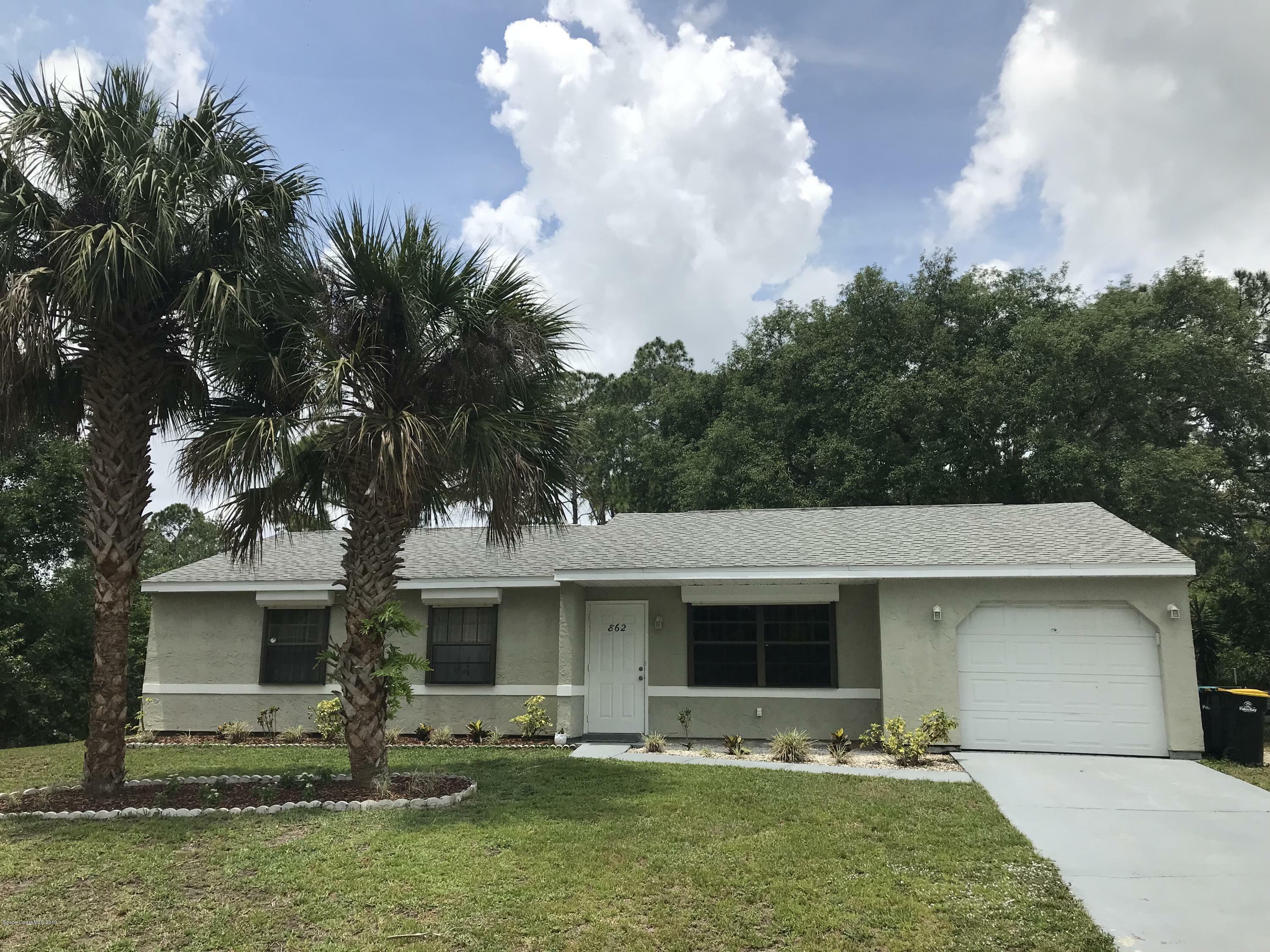 Property Photo:  862 Everglade Avenue SE  FL 32909 