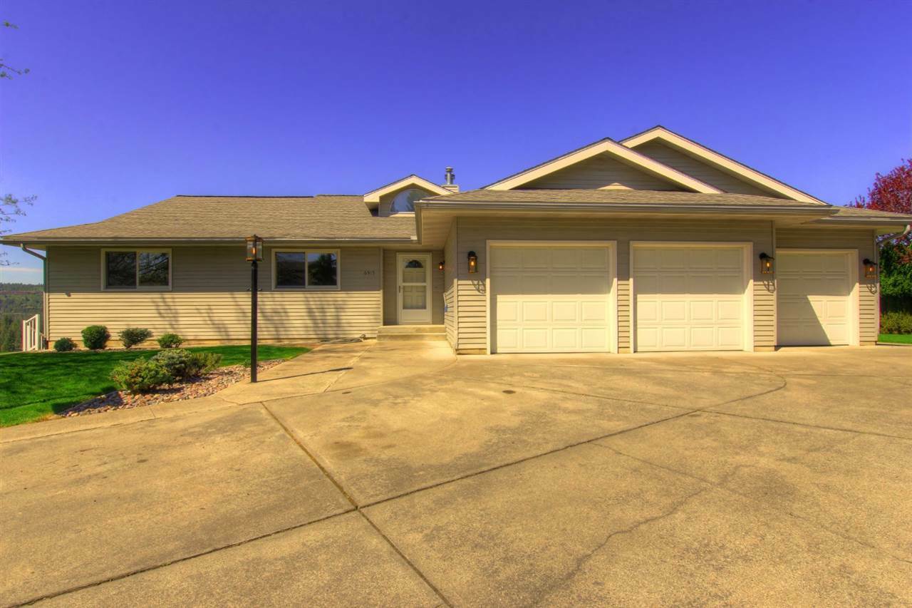 Property Photo: 6515 N Park View Ln WA 99205