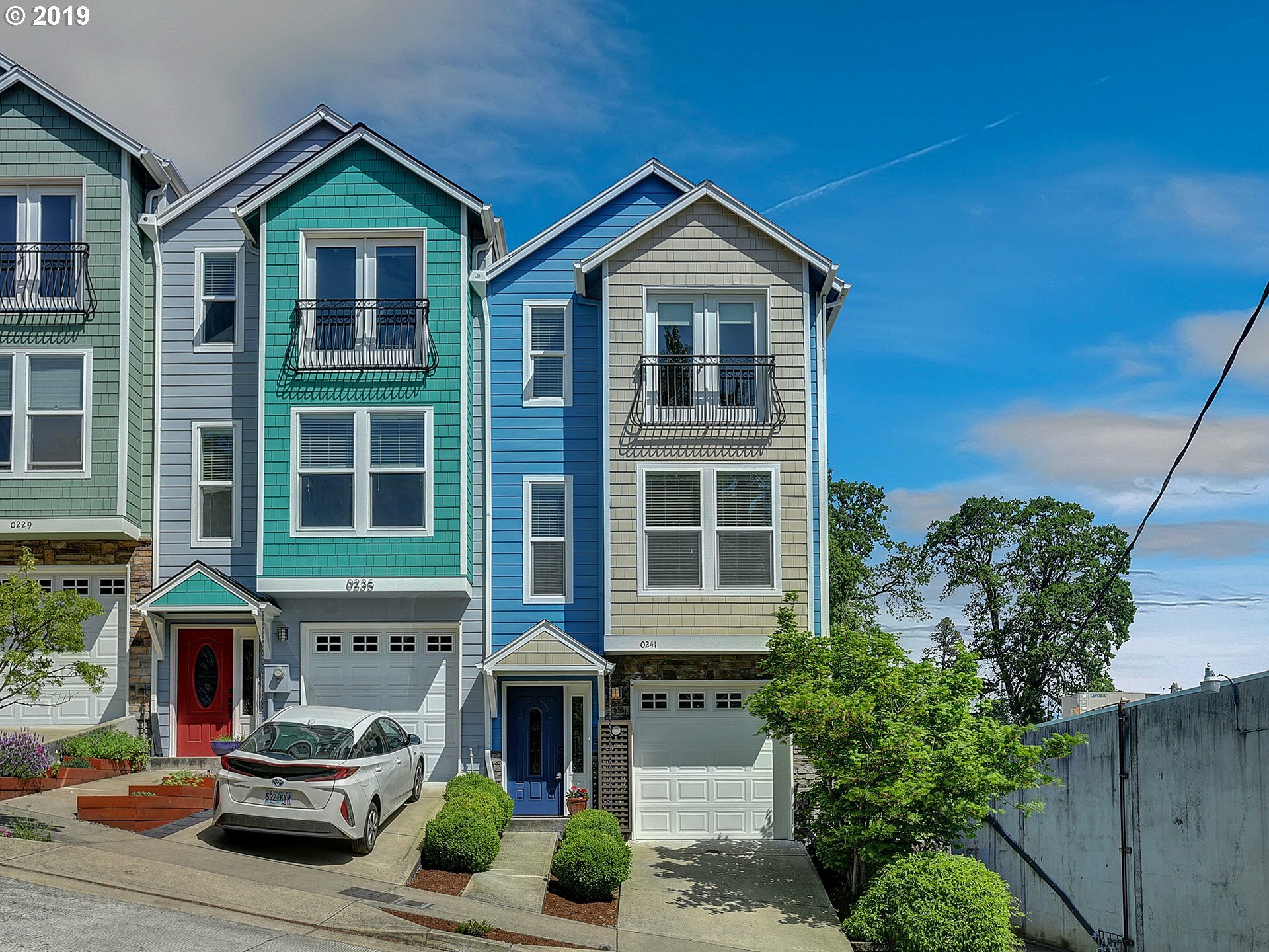 Property Photo: 0241 SW Seymour Ct OR 97239