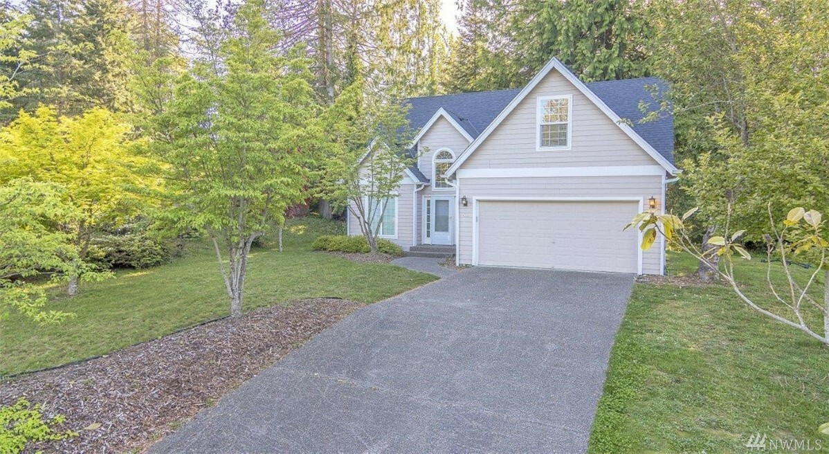 Property Photo:  4300 Siana Place SE  WA 98366 