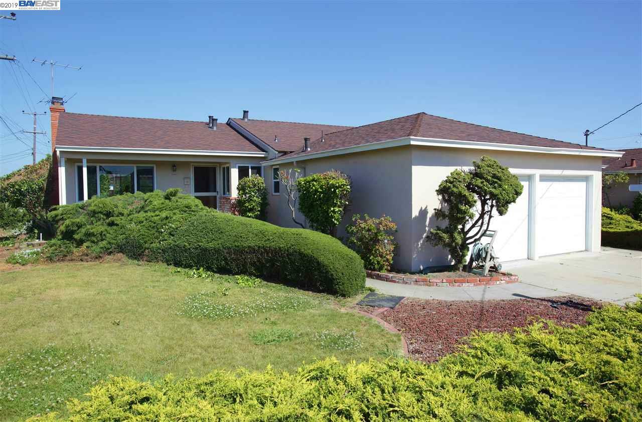 Property Photo:  15442 Farnsworth St  CA 94579 