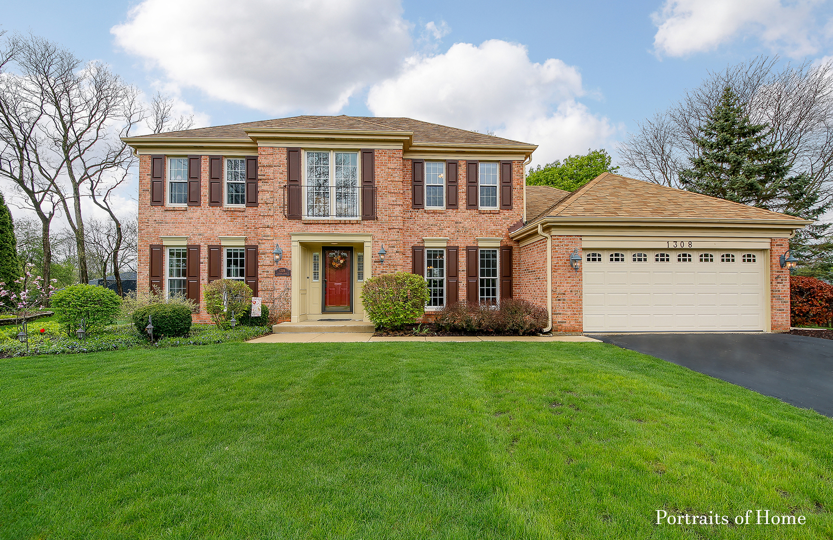 Property Photo: 1308 Clifden Court IL 60189