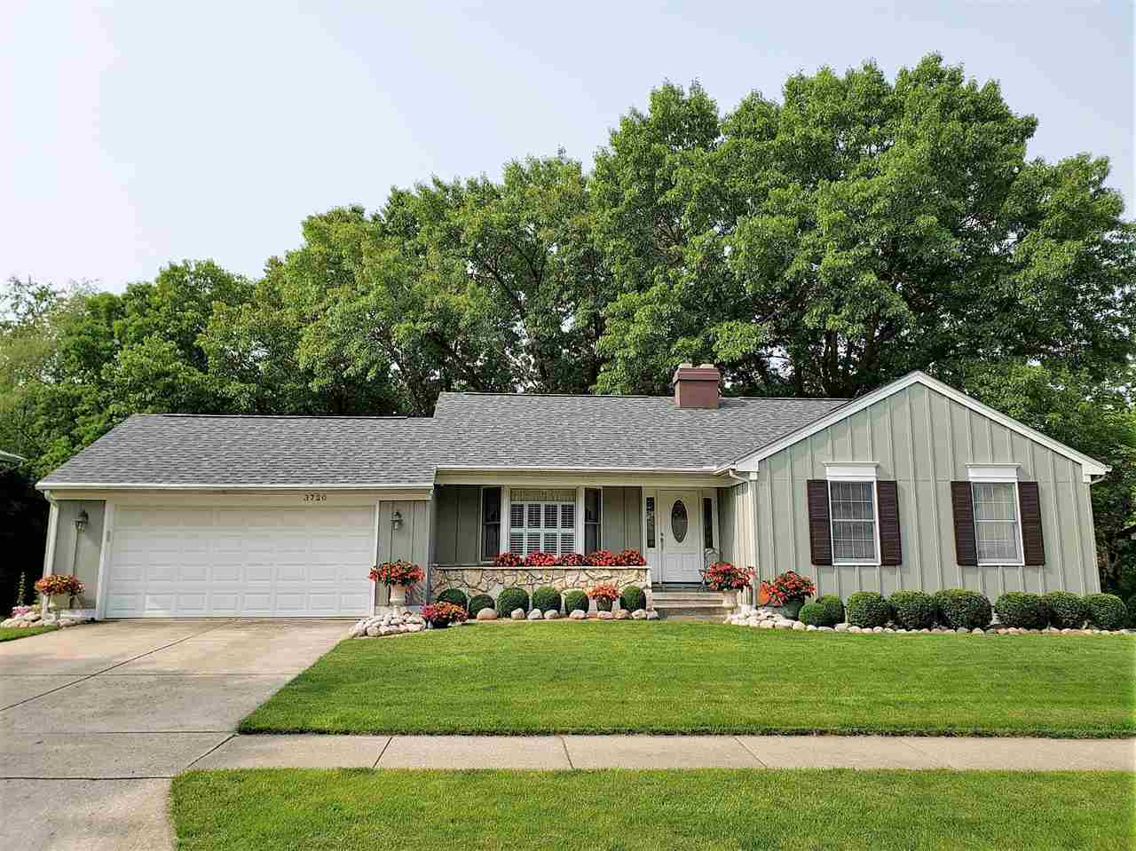 Property Photo:  3720 W Saymore  IL 61615 