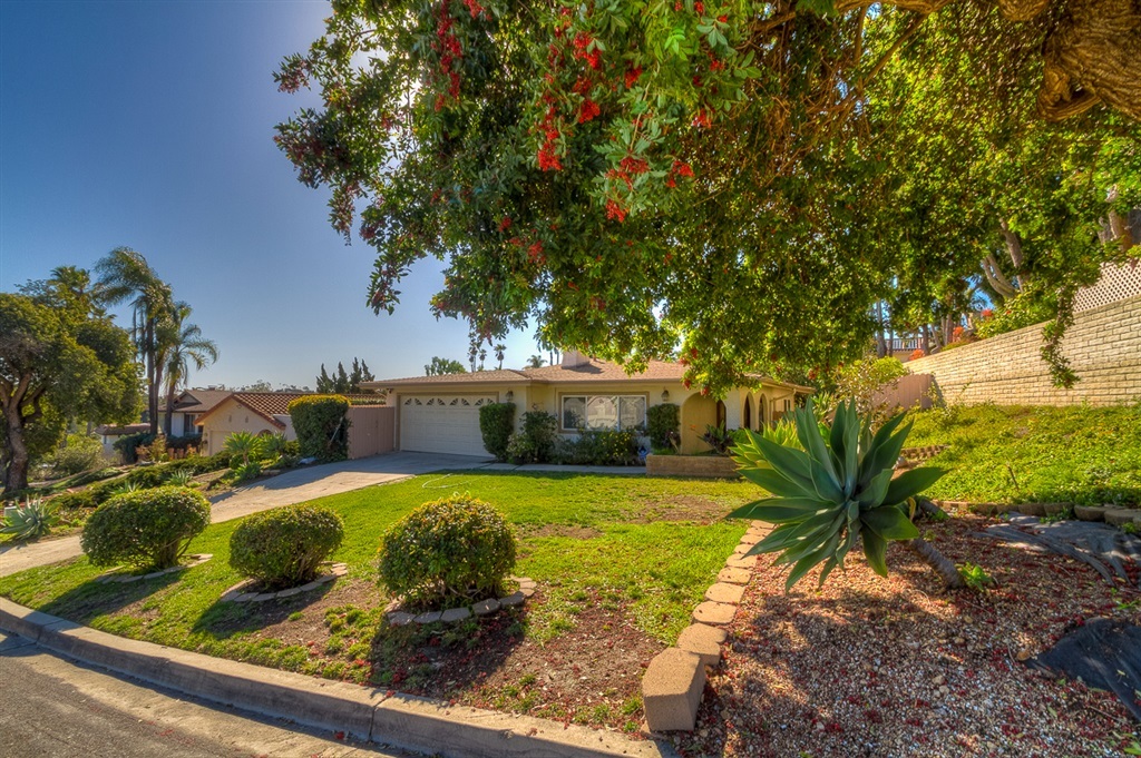 Property Photo: 917 Alta Vista Ter. CA 92084
