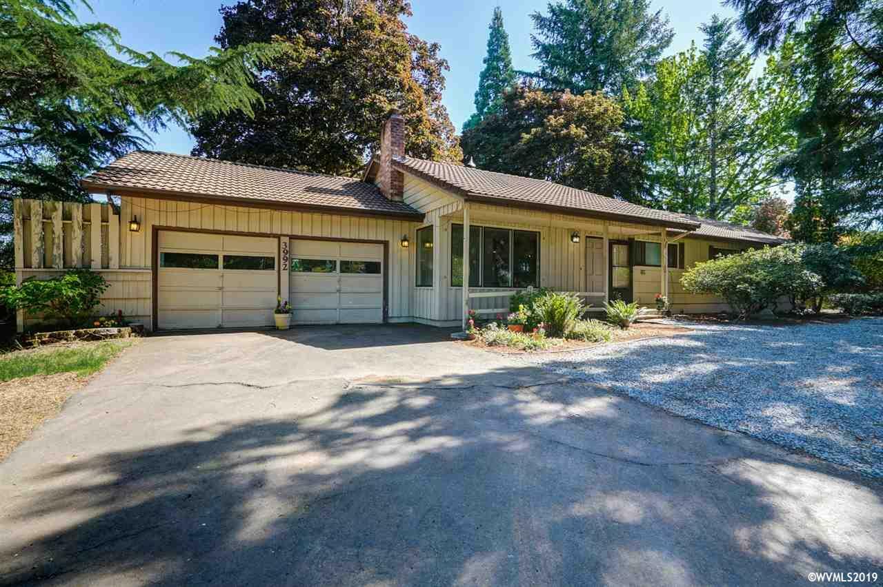 Property Photo:  3992  Viewcrest Rd S  OR 97302 