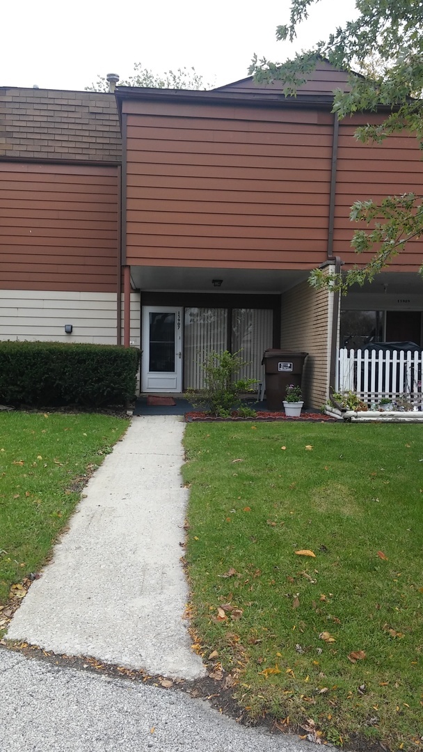 Property Photo:  15907 Debra Drive  IL 60452 