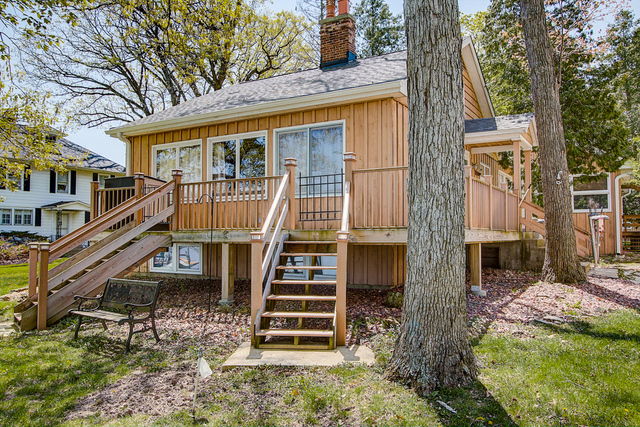 Property Photo: 25266 West Hickory Street IL 60002